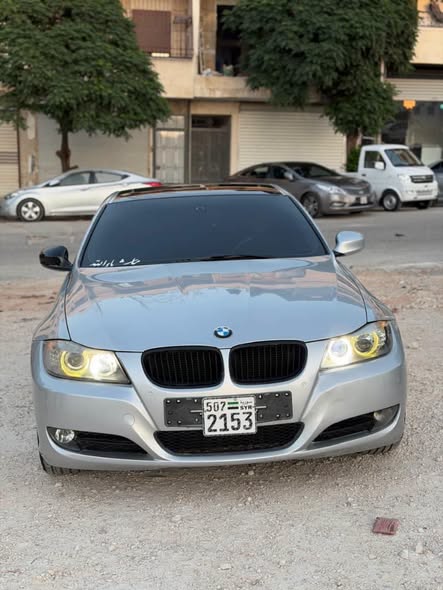 بي ام دبليو 320 2011 - صورة 1