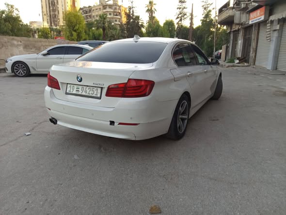 بي إم دبليو 523 2011 - صورة 3