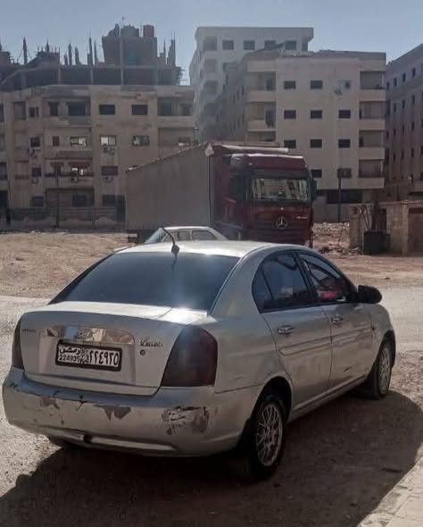 هيونداي فيرنا 2006 - صورة 3