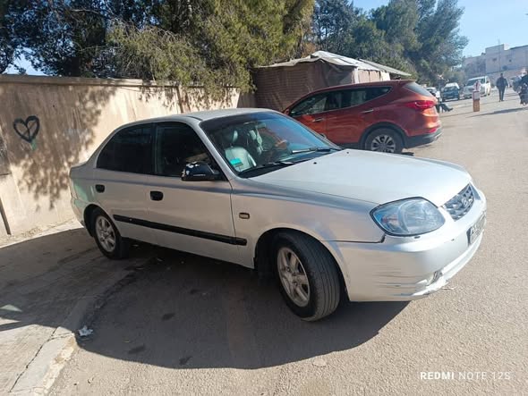 هيونداي فيرنا 2001 - صورة 2