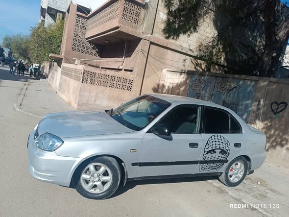هيونداي فيرنا 2001 - صورة 3