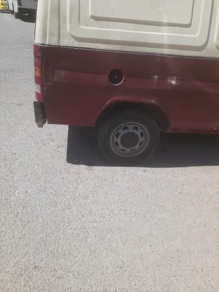 سكودا بيك أب 1994 - صورة 4