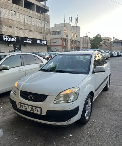 كيا ريو 2008