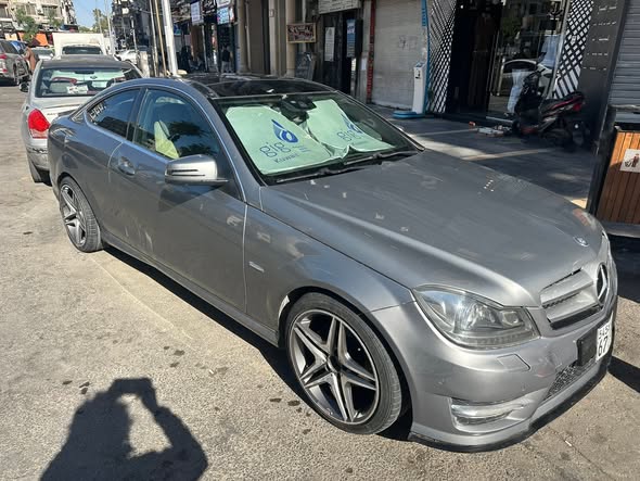 مرسيدس C250 2012 - صورة 3