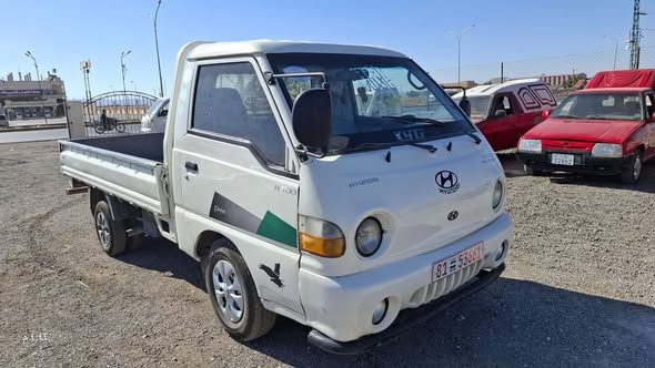 هيونداي H-100 1997 - صورة 3