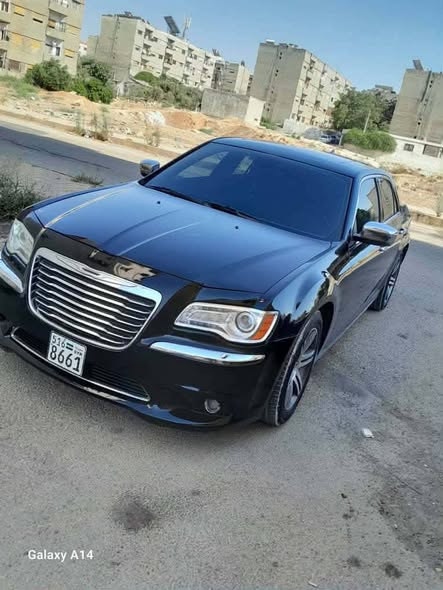 كرايسلر 300 2012 - صورة 5