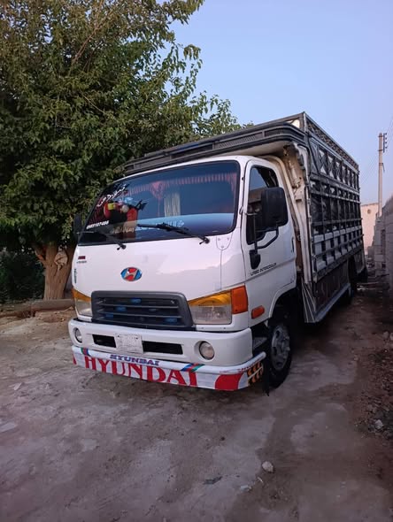 هيونداي اتش 100 2002 - صورة 2