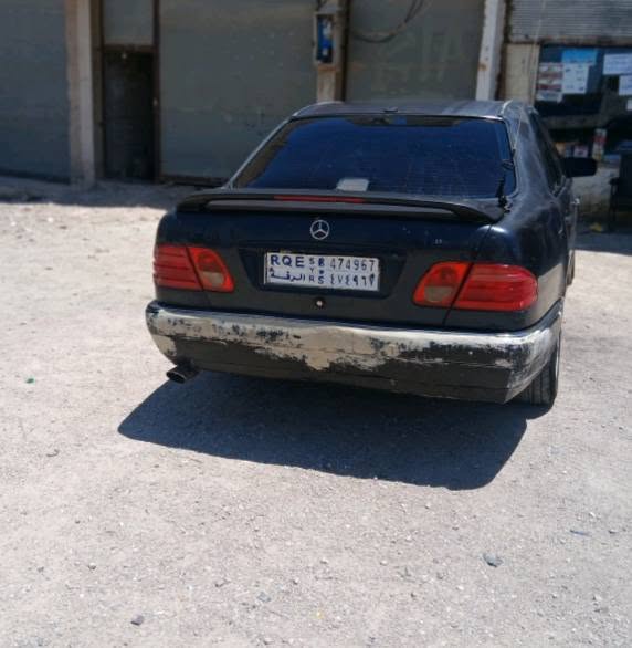 مرسيدس 300 2001 - صورة 2