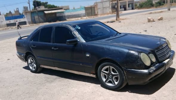 مرسيدس 300 2001 - صورة 3