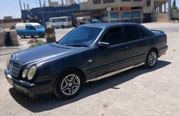 مرسيدس 300 2001 - صورة 4