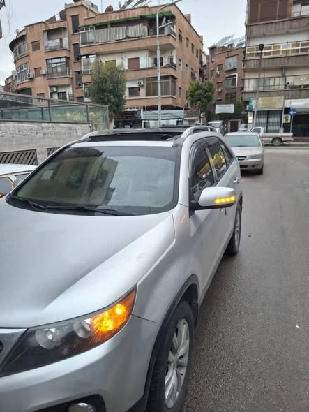 كيا سيرنتو 2012 - صورة 4