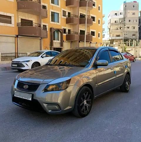 كيا ريو 2011 - صورة 1