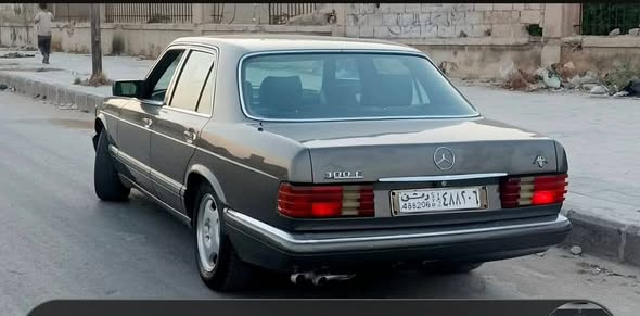 مرسيدس 300 E 1993 - صورة 2
