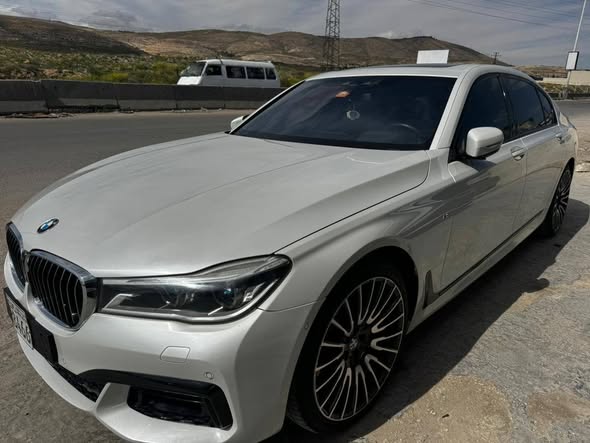 بي إم دبليو 750li 2016 - صورة 4