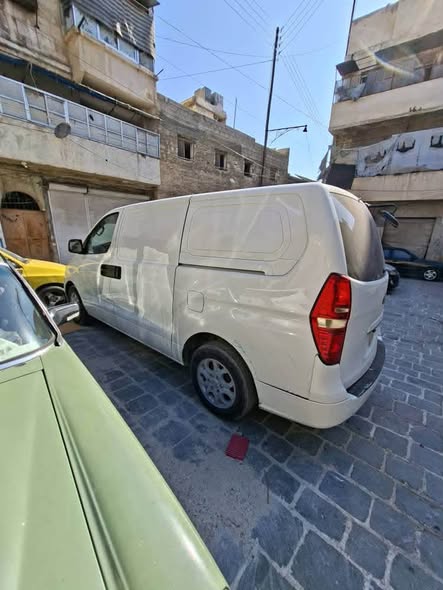 هيونداي H1 2010 - صورة 1