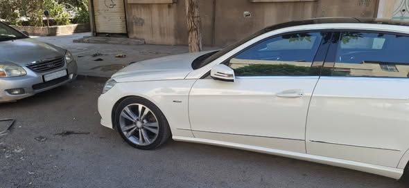 مرسيدس E220 2012 - صورة 4