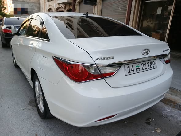 هيونداي سوناتا 2011 - صورة 3