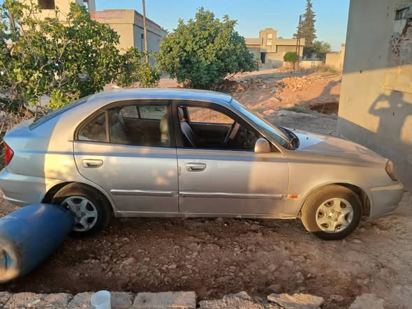 هيونداي اكسنت 2005 - صورة 2