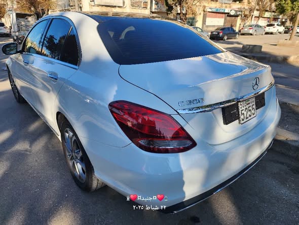 مرسيدس C300 2017 - صورة 4