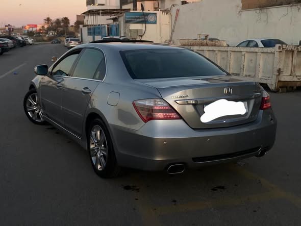 هوندا ليجند 2010 - صورة 2