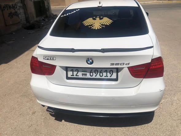 بي ام دبليو 320d 2011 - صورة 3