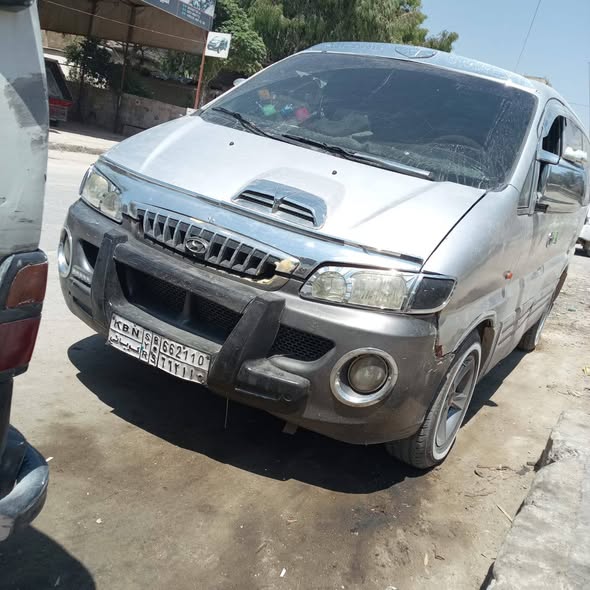 هيونداي H-1 2004 - صورة 4