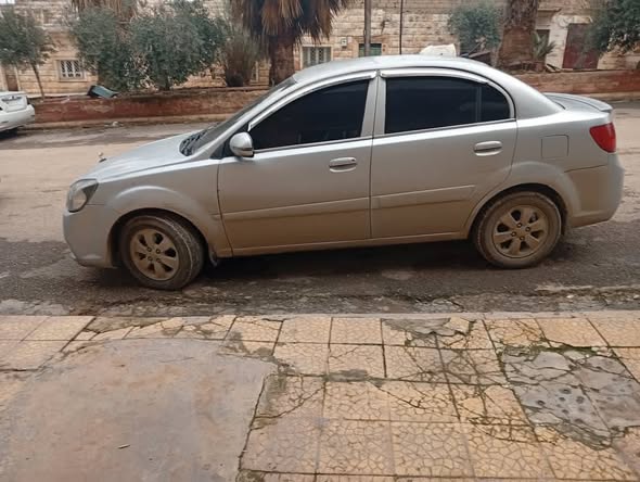 كيا ريو 2010 - صورة 2