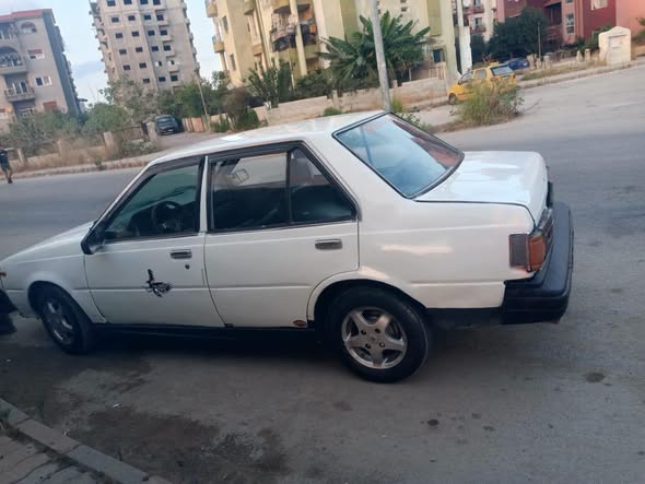 نيسان 1200 1983 - صورة 2