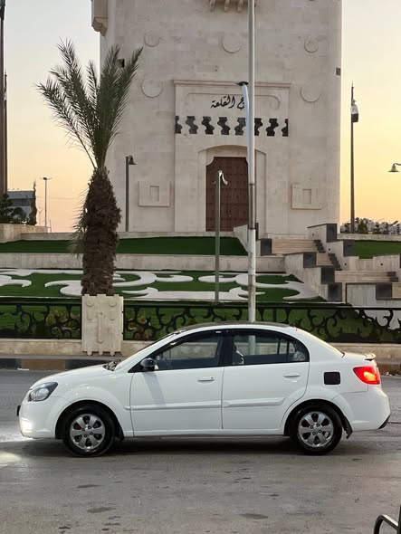 كيا ريو 2011 - صورة 2