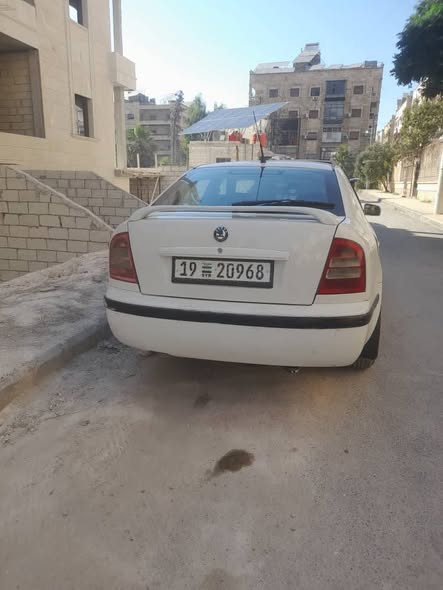 سكودا اوكتافيا 2003 - صورة 3