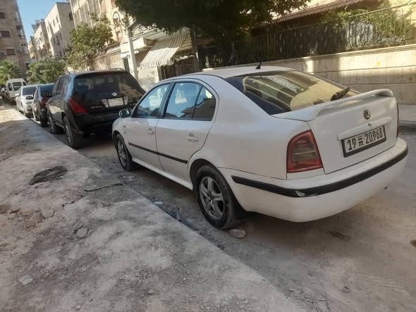 سكودا اوكتافيا 2003 - صورة 4