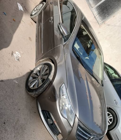 فولكس فاغن باسات 2012 - صورة 3