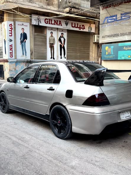 ميسوبيشي لانسر 2001 - صورة 3