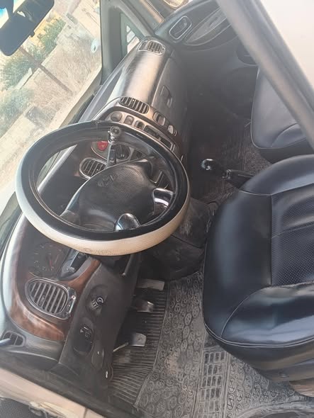 هوندا H-1 1999 - صورة 3