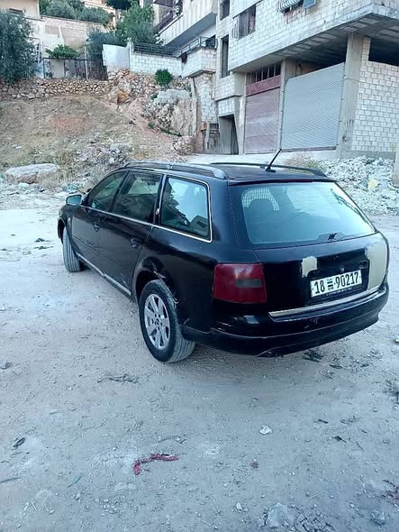اودي A6 2002 - صورة 4
