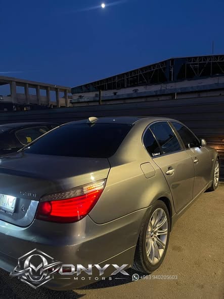 بي إم دبليو 530i 2007 - صورة 2
