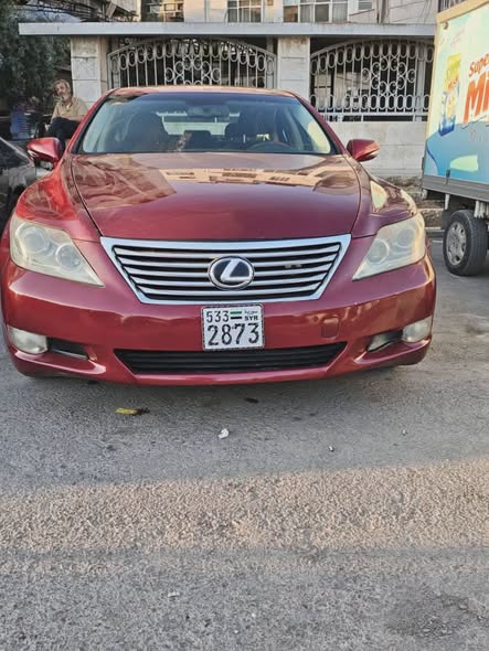 لكزس LS460 2012 - صورة 1