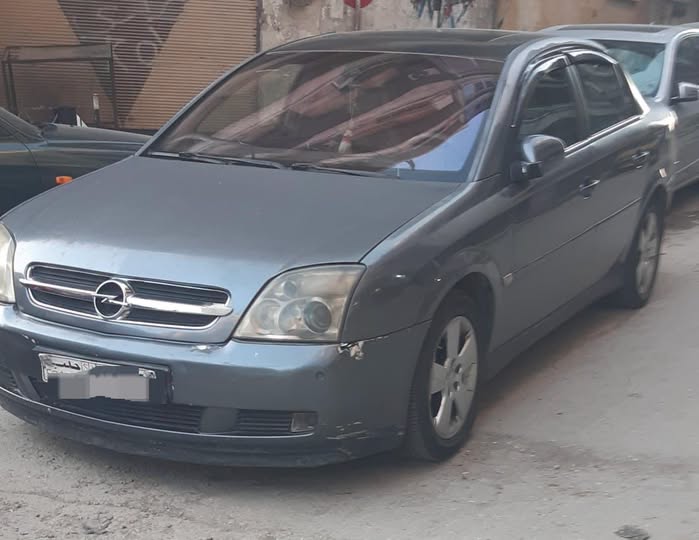 أوبل فيكترا 2004
