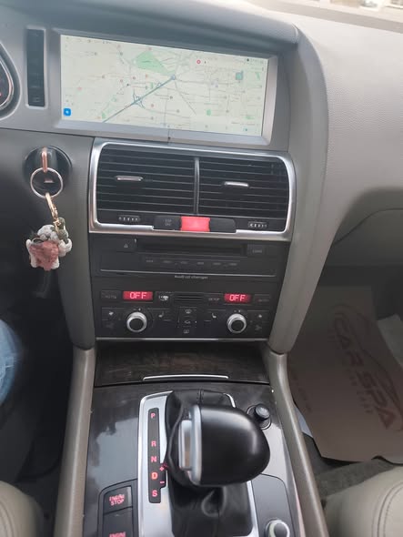أودي Q7 2007 - صورة 2