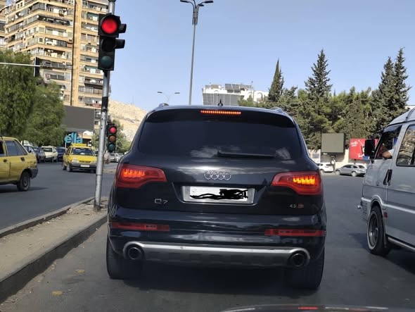 أودي Q7 2007 - صورة 3