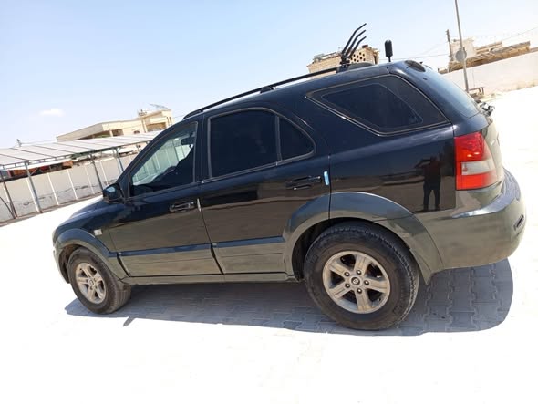 كيا سيرنتو 2003 - صورة 1