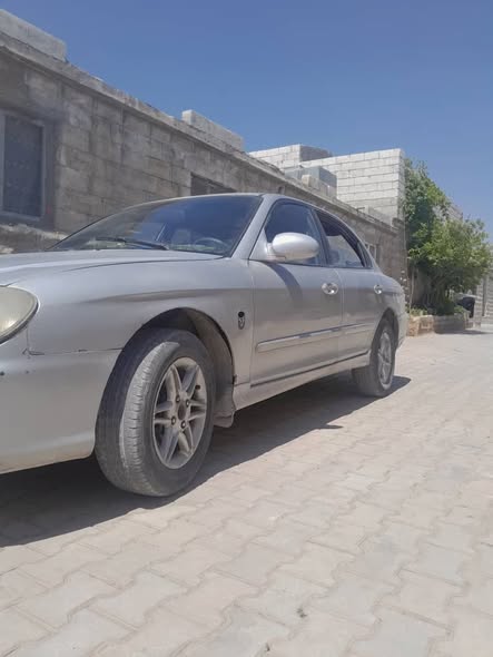 هيونداي سوناتا 2000 - صورة 3