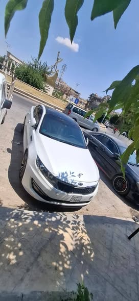 كيا K5 2011 - صورة 1