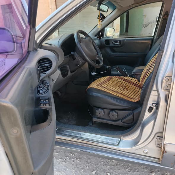 هيونداي سانتا في 2001 - صورة 1