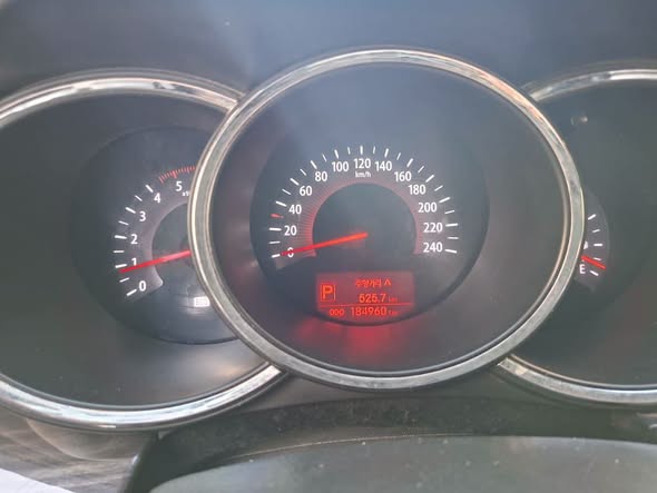 كيا سيرنتو 2010 - صورة 4