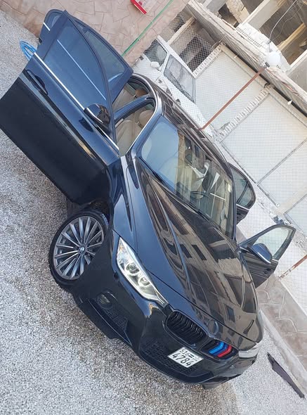 بي إم دبليو 328i 2015 - صورة 1