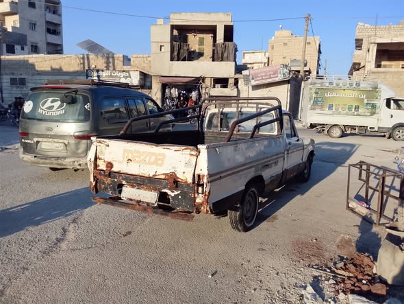 مازدا بيكاب 1986 - صورة 4