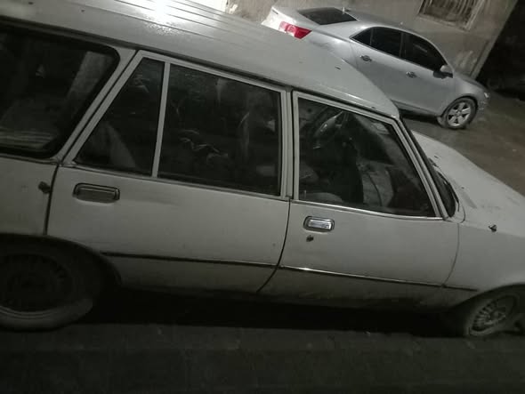 اوبل ريكورد 1976 - صورة 3