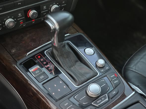 أودي A6 2013 - صورة 4