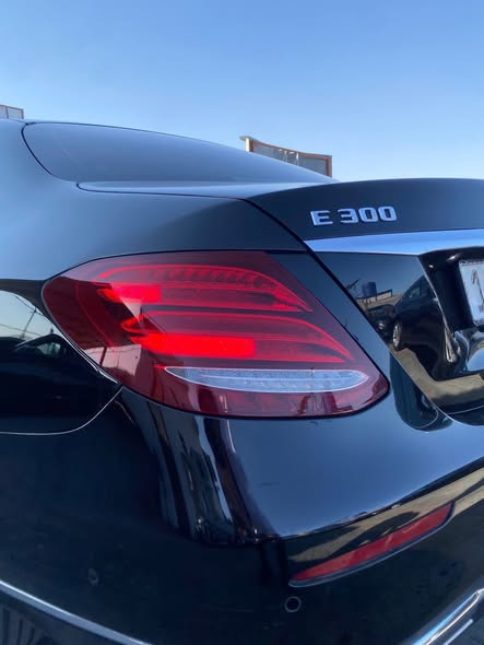 مرسيدس E300 2019 - صورة 2